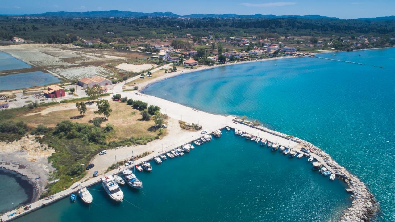 Petrakis Beach Lefkímmi Exterior foto