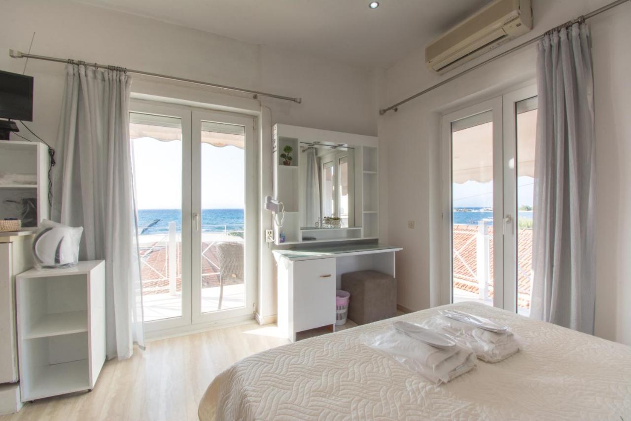 Petrakis Beach Lefkímmi Exterior foto