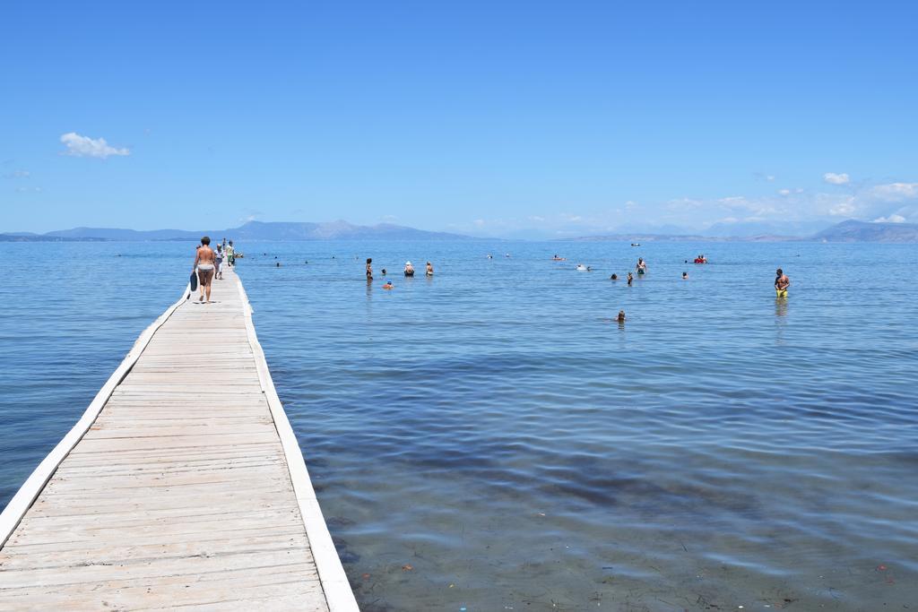 Petrakis Beach Lefkímmi Exterior foto