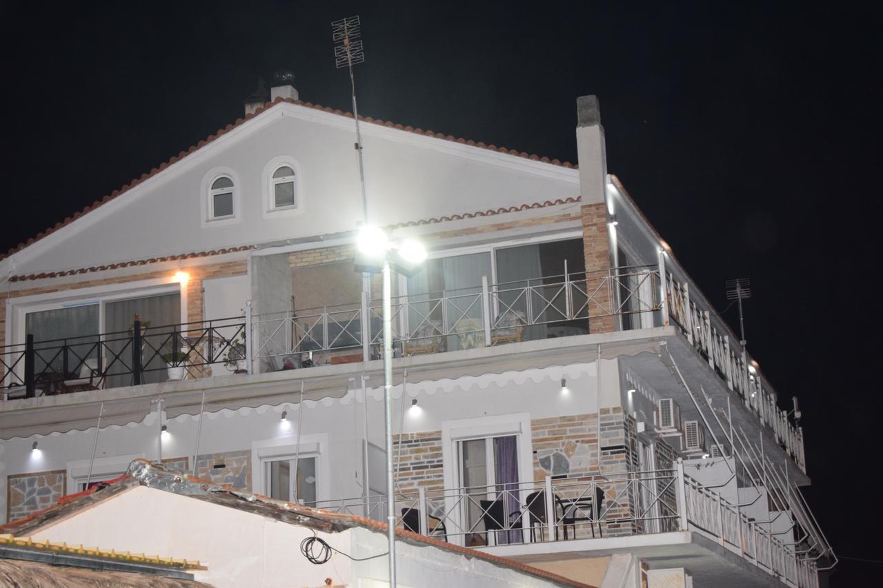 Petrakis Beach Lefkímmi Exterior foto